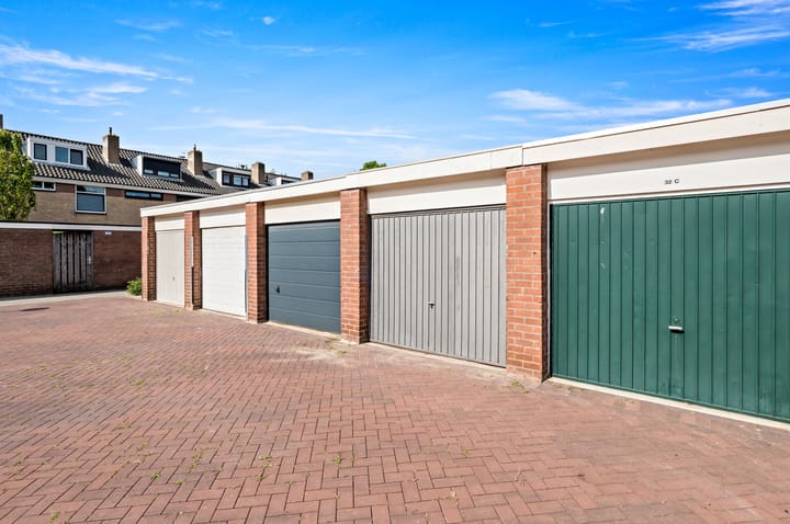 Photo 39 of Maasstraat 28