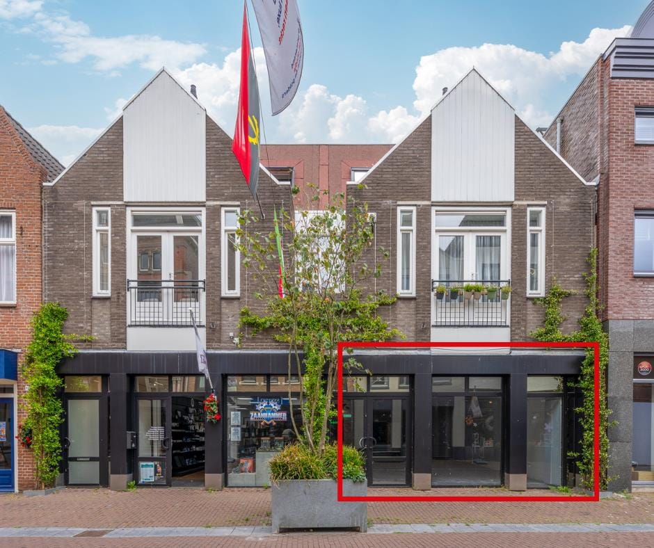 View photo 2 of Dubbele buurt 19