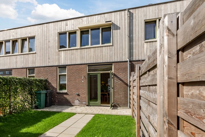 Foto 33 van Emostraat 11