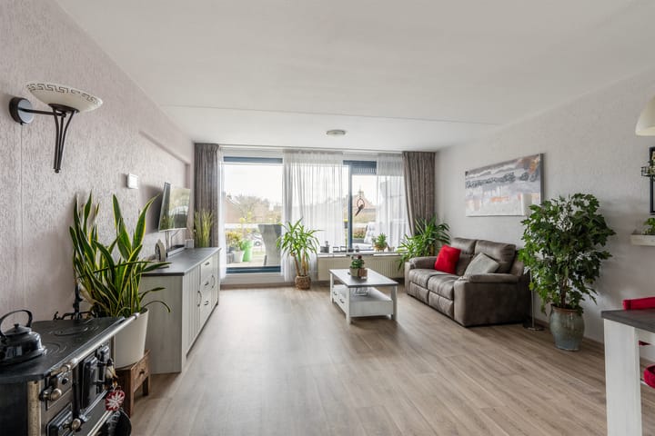 Foto 2 van Hermanus M H Coenradistraat 27