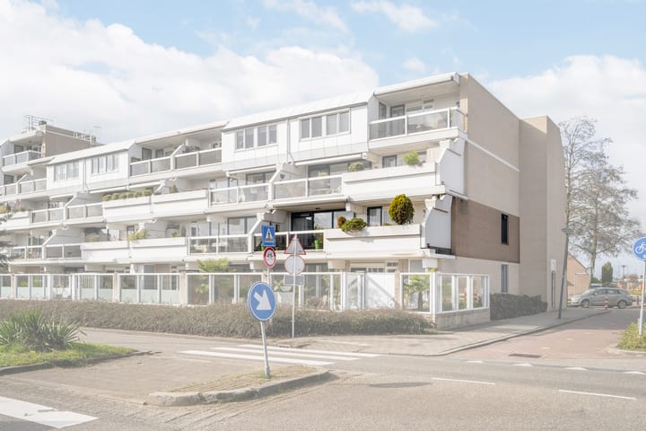 Foto 4 van Hermanus M H Coenradistraat 27