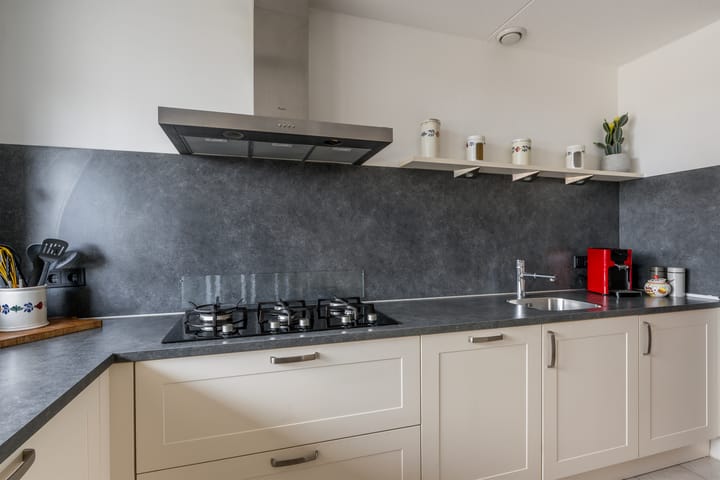 Foto 17 van Hermanus M H Coenradistraat 27