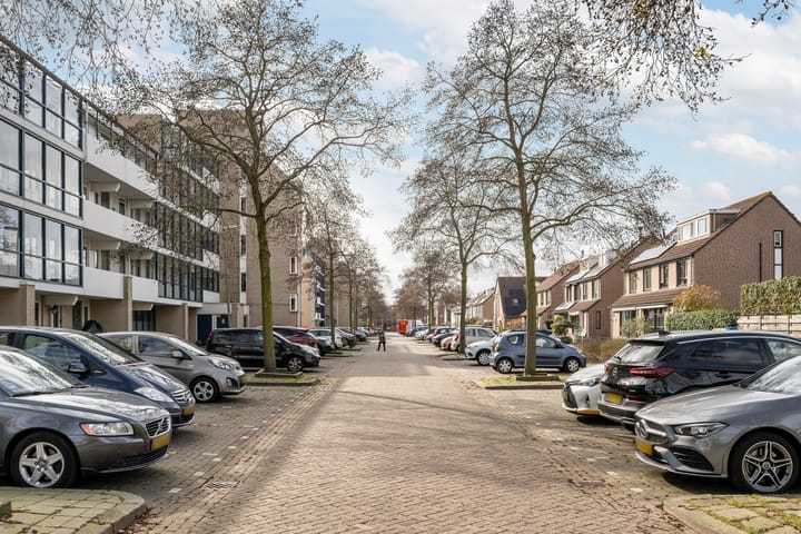 Foto 21 van Hermanus M H Coenradistraat 27