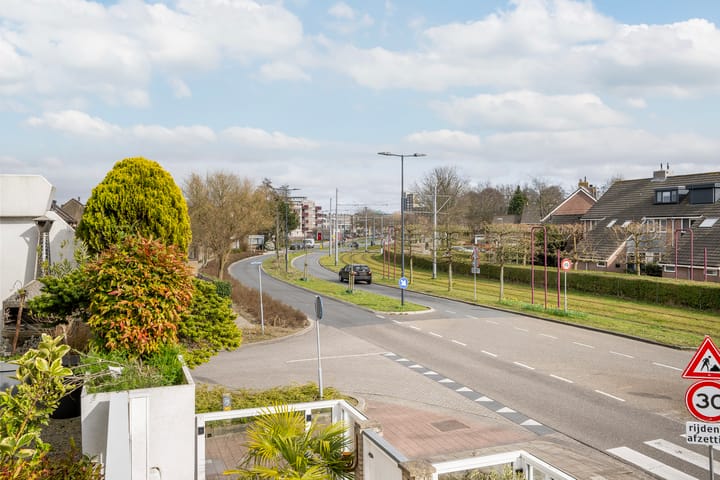 Foto 23 van Hermanus M H Coenradistraat 27