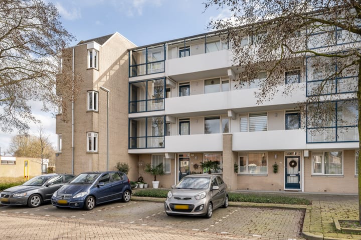 Foto 37 van Hermanus M H Coenradistraat 27