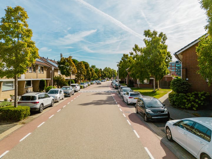 Foto 7 van Jan van Almondestraat 58