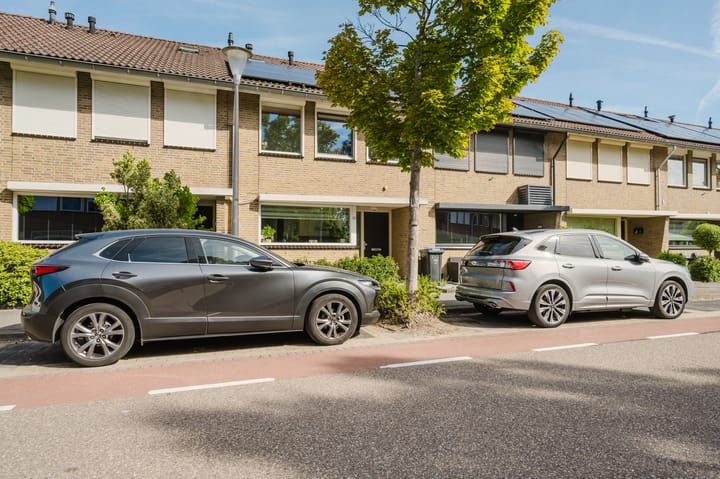 Foto 9 van Jan van Almondestraat 58