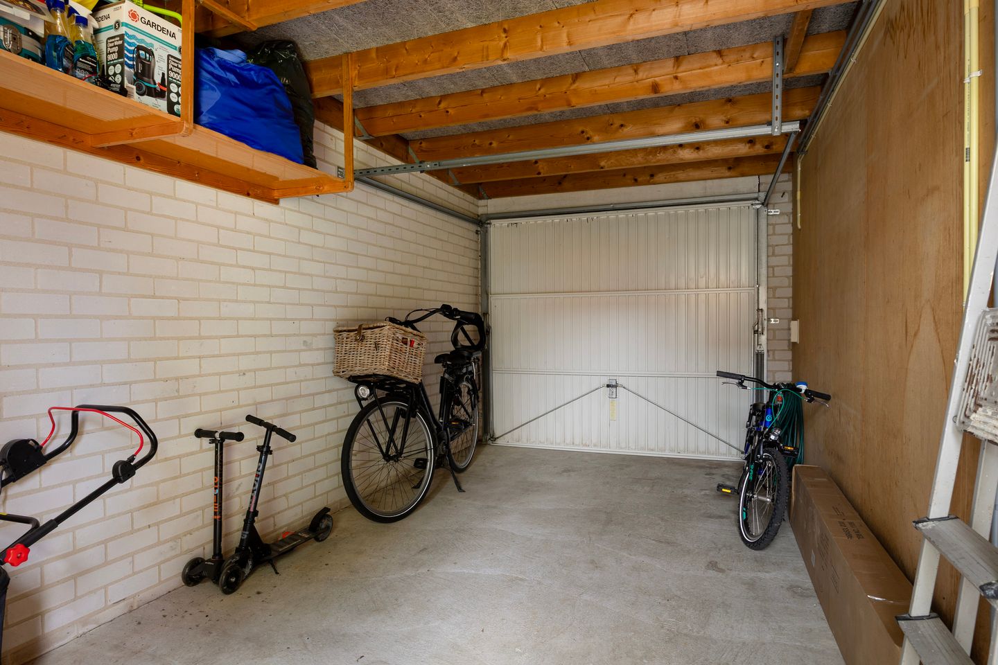 Foto 34 van van Hoornlaan 25