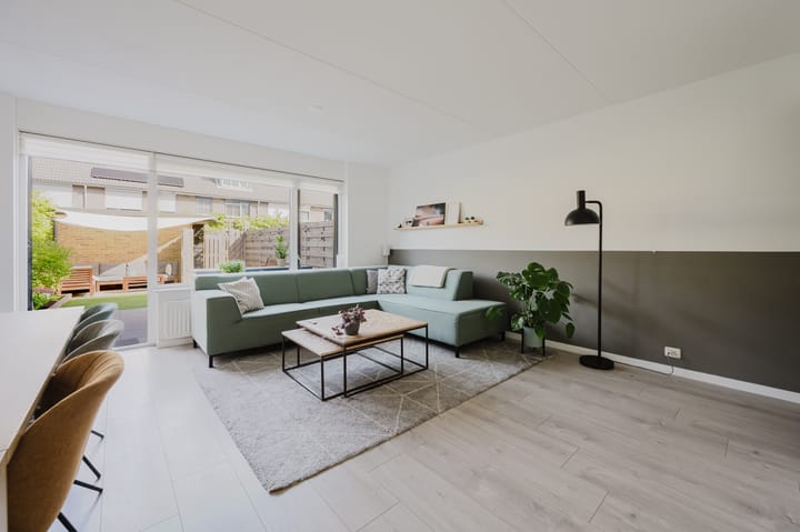 Foto 13 van Jan van Almondestraat 58