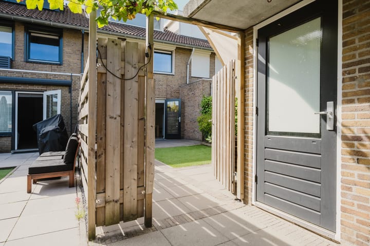 Foto 16 van Jan van Almondestraat 58