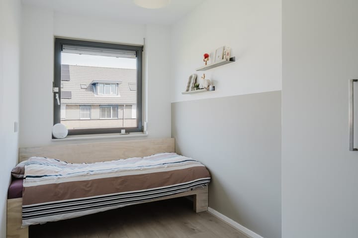 Foto 25 van Jan van Almondestraat 58