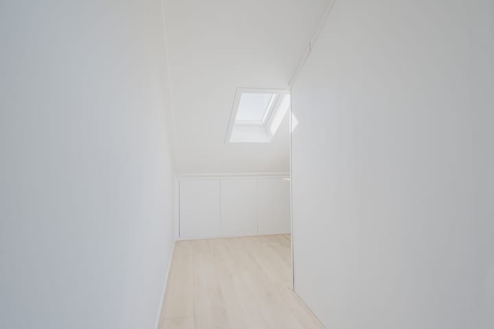 Foto 32 van Jan van Almondestraat 58