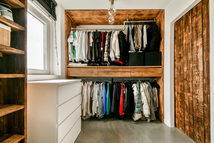 Photo 11 of Passage 206