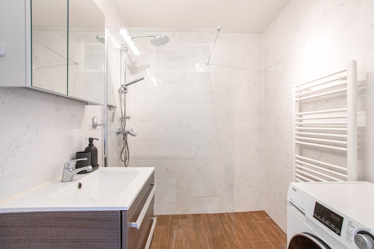 Foto 19 van Giessenplein 19