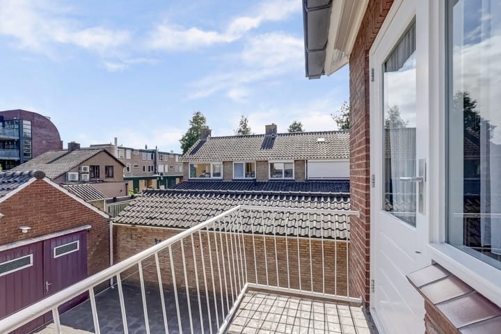 Foto 19 van Bernhardstraat 7