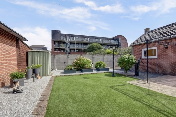 Foto 31 van Bernhardstraat 7