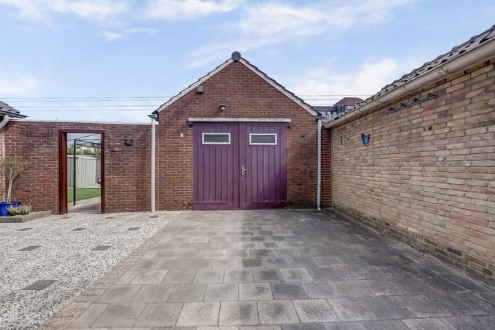 Foto 42 van Bernhardstraat 7