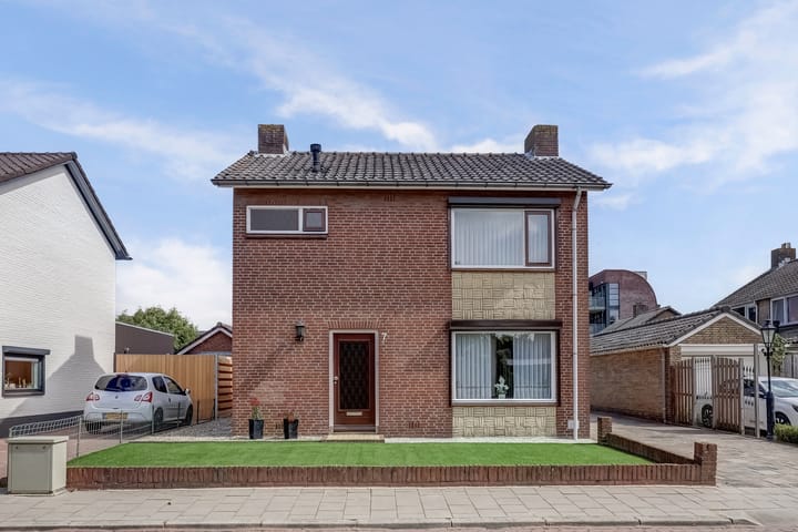 Foto 43 van Bernhardstraat 7