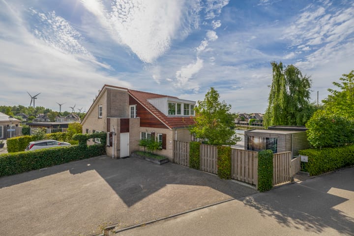 Foto 4 van Menheerseplein 15