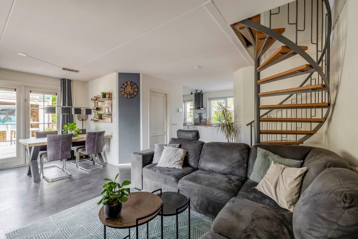 Photo 8 of Menheerseplein 15