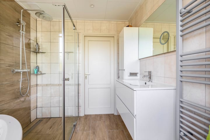 Photo 23 of Menheerseplein 15