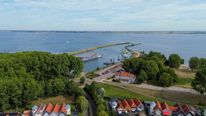 Photo 40 of Menheerseplein 15