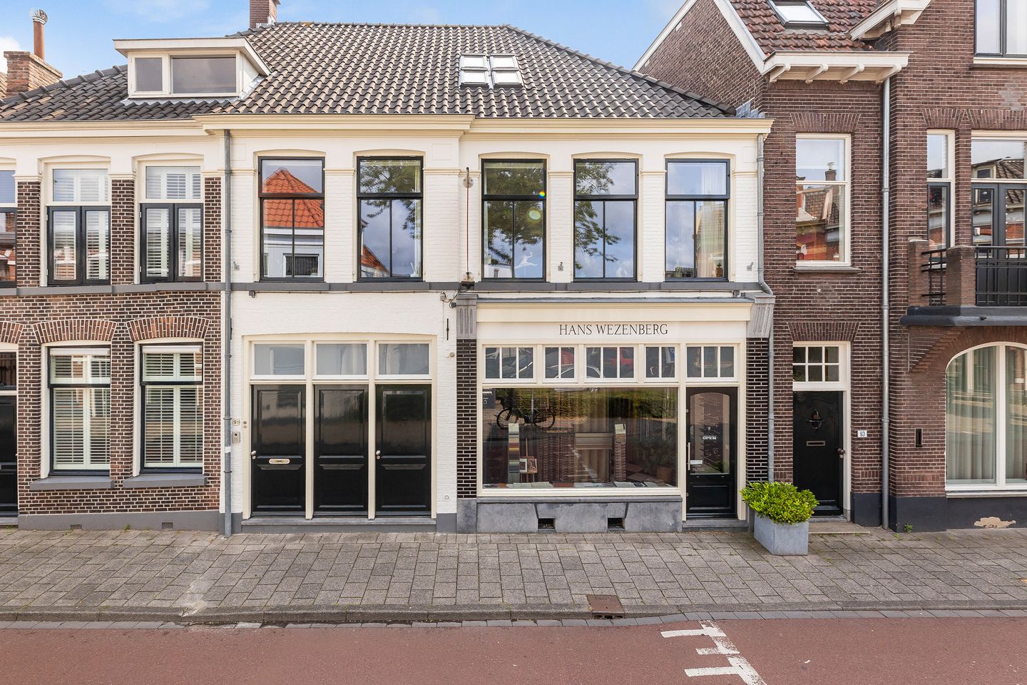 Bekijk foto 1 van Van Karnebeekstraat 91