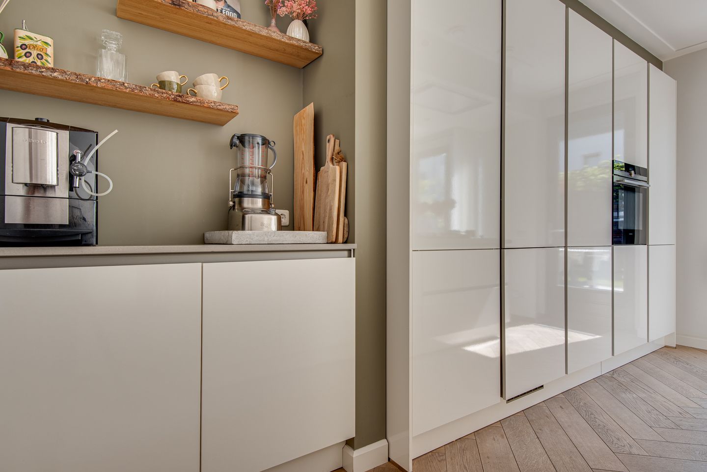 Photo 14 of Honingklaverstraat 3