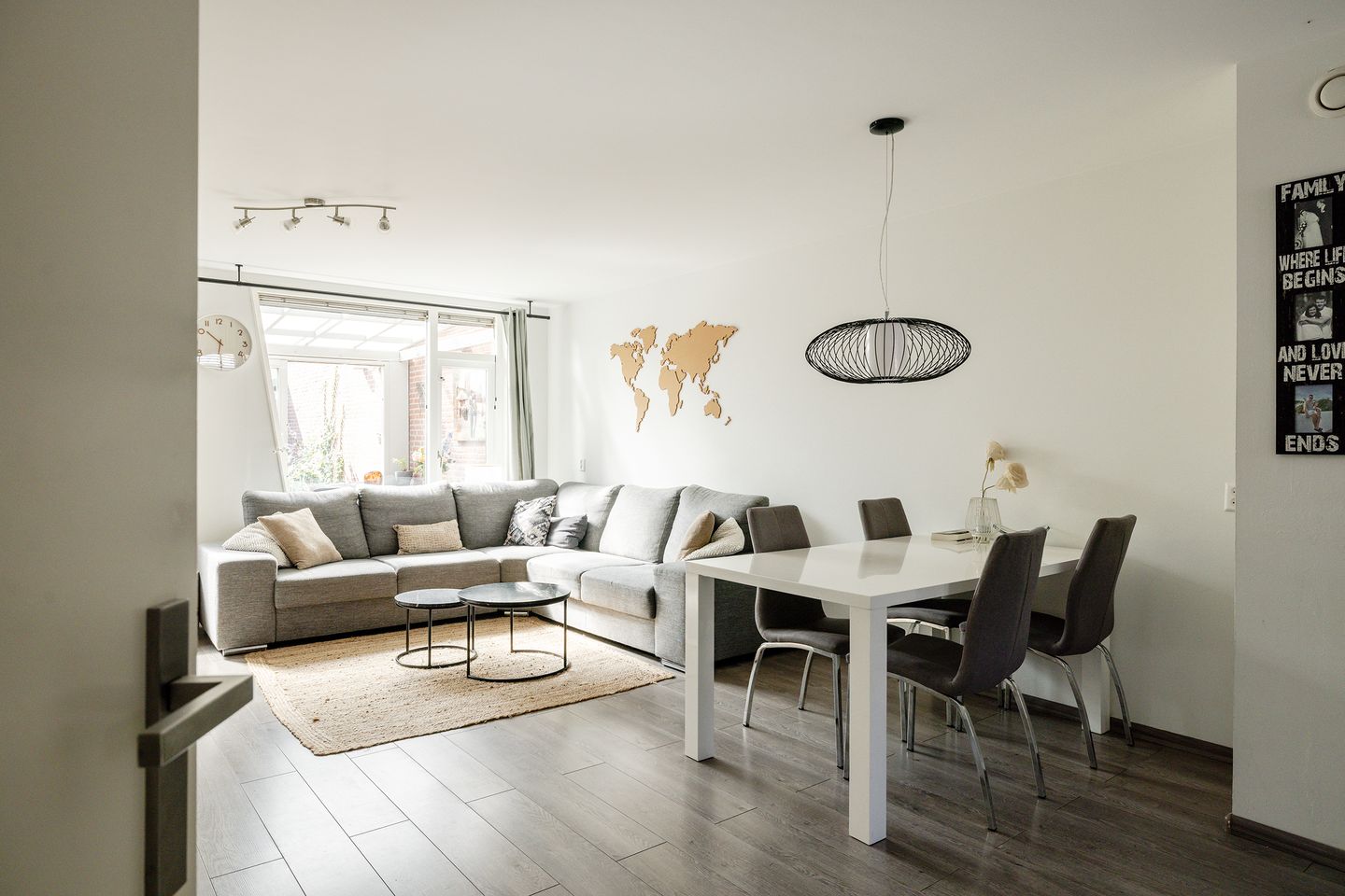 Photo 4 of Rosa Spierstraat 36