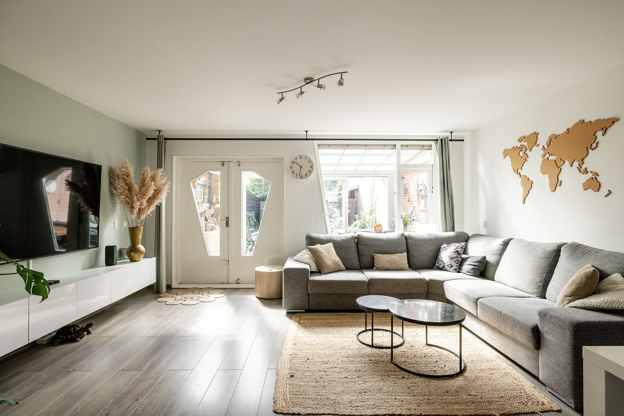 Photo 6 of Rosa Spierstraat 36