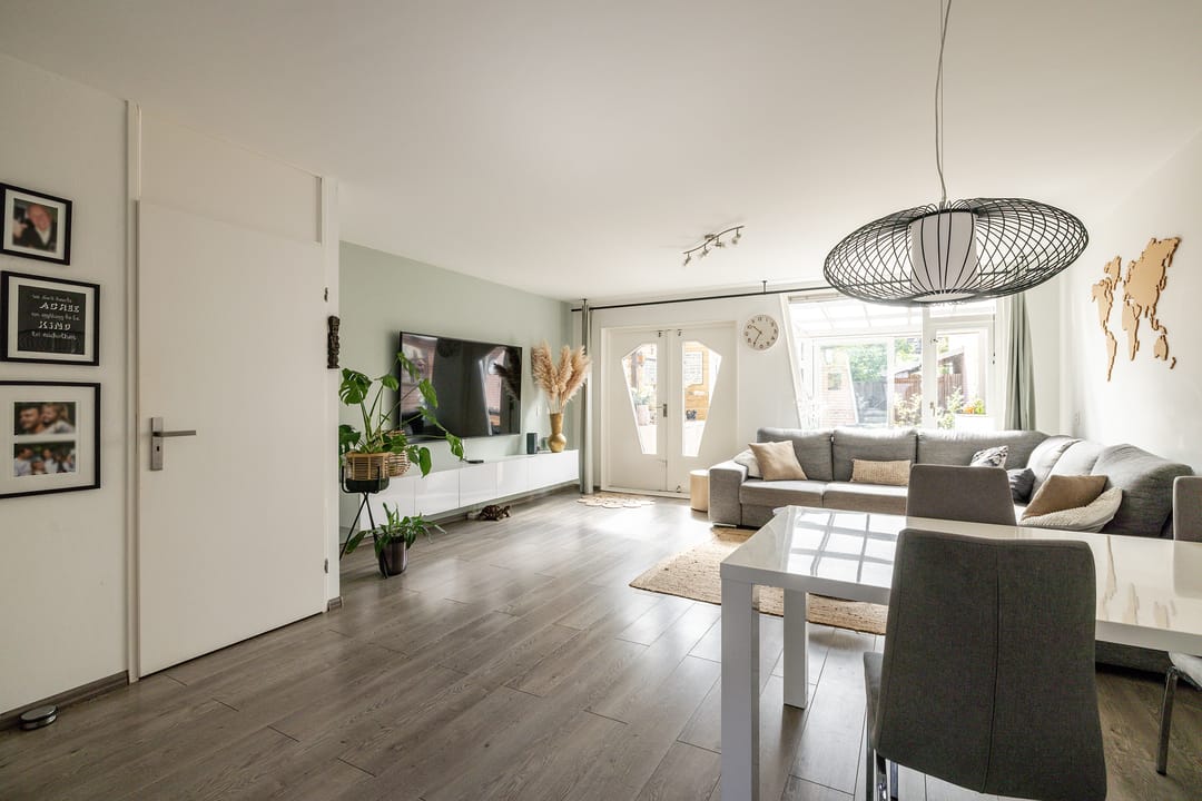 Photo 13 of Rosa Spierstraat 36