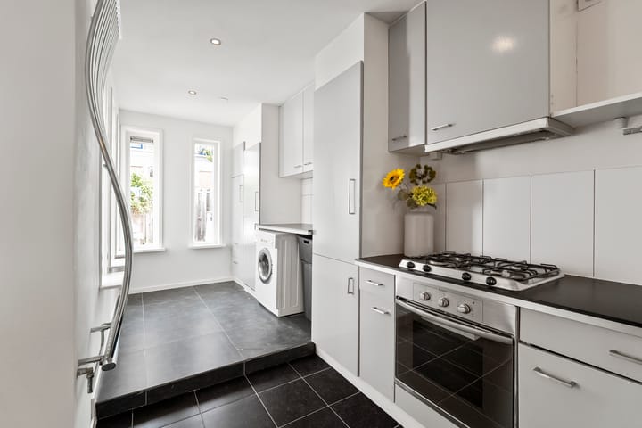 Foto 12 van Parallelweg 81