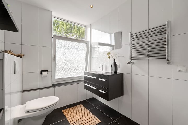 Foto 24 van Parallelweg 81