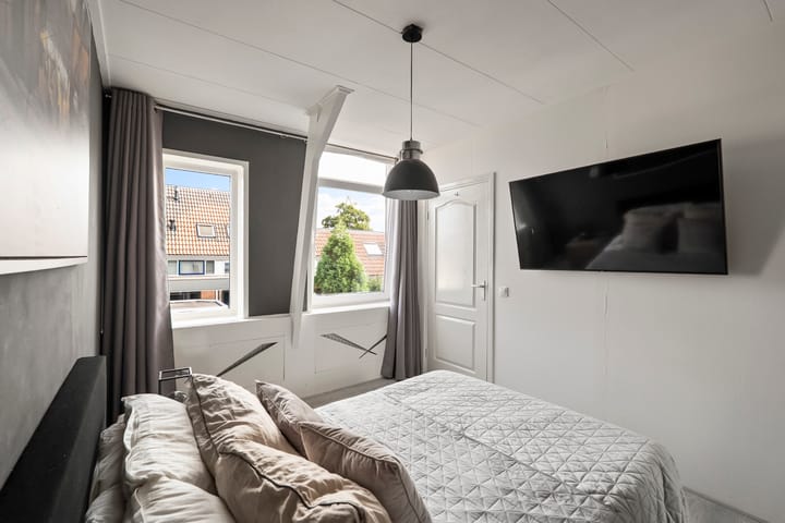 Foto 28 van Parallelweg 81