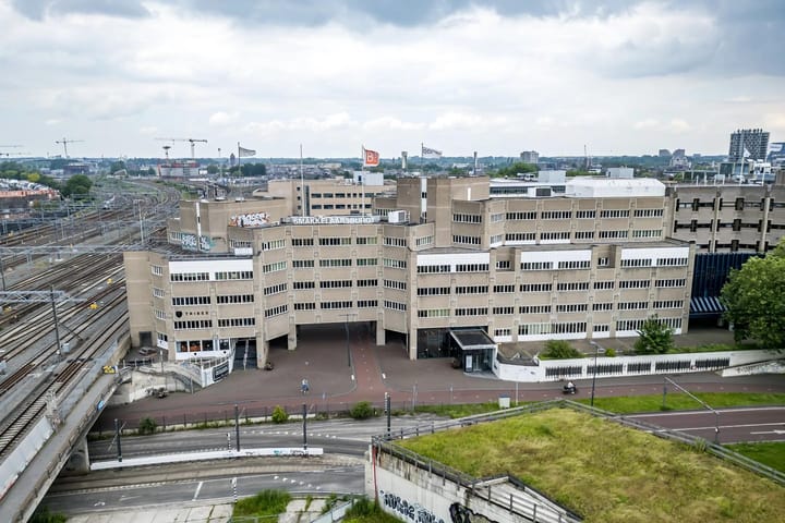 Leidseveer 10, Utrecht