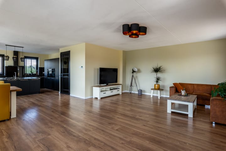 Photo 9 of Henry David Thoreaustraat 18