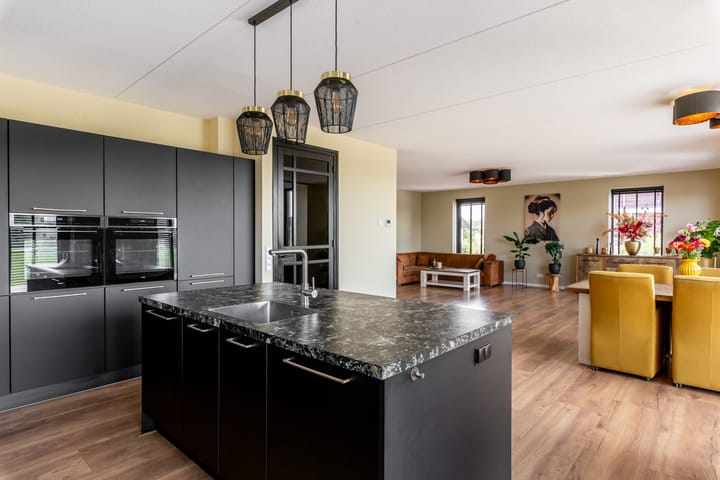 Photo 19 of Henry David Thoreaustraat 18