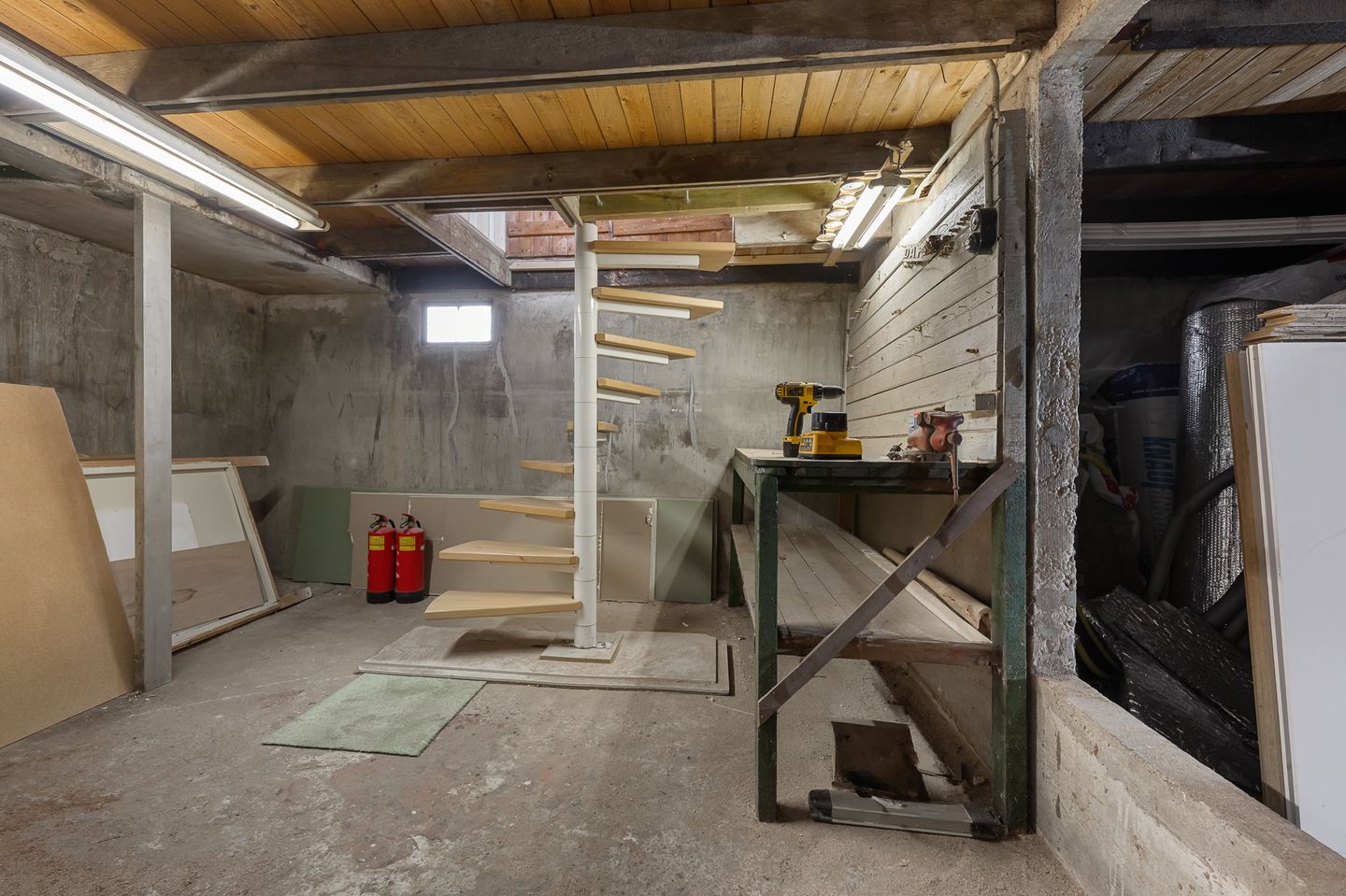 Photo 34 of Kalf R 18-ROOD