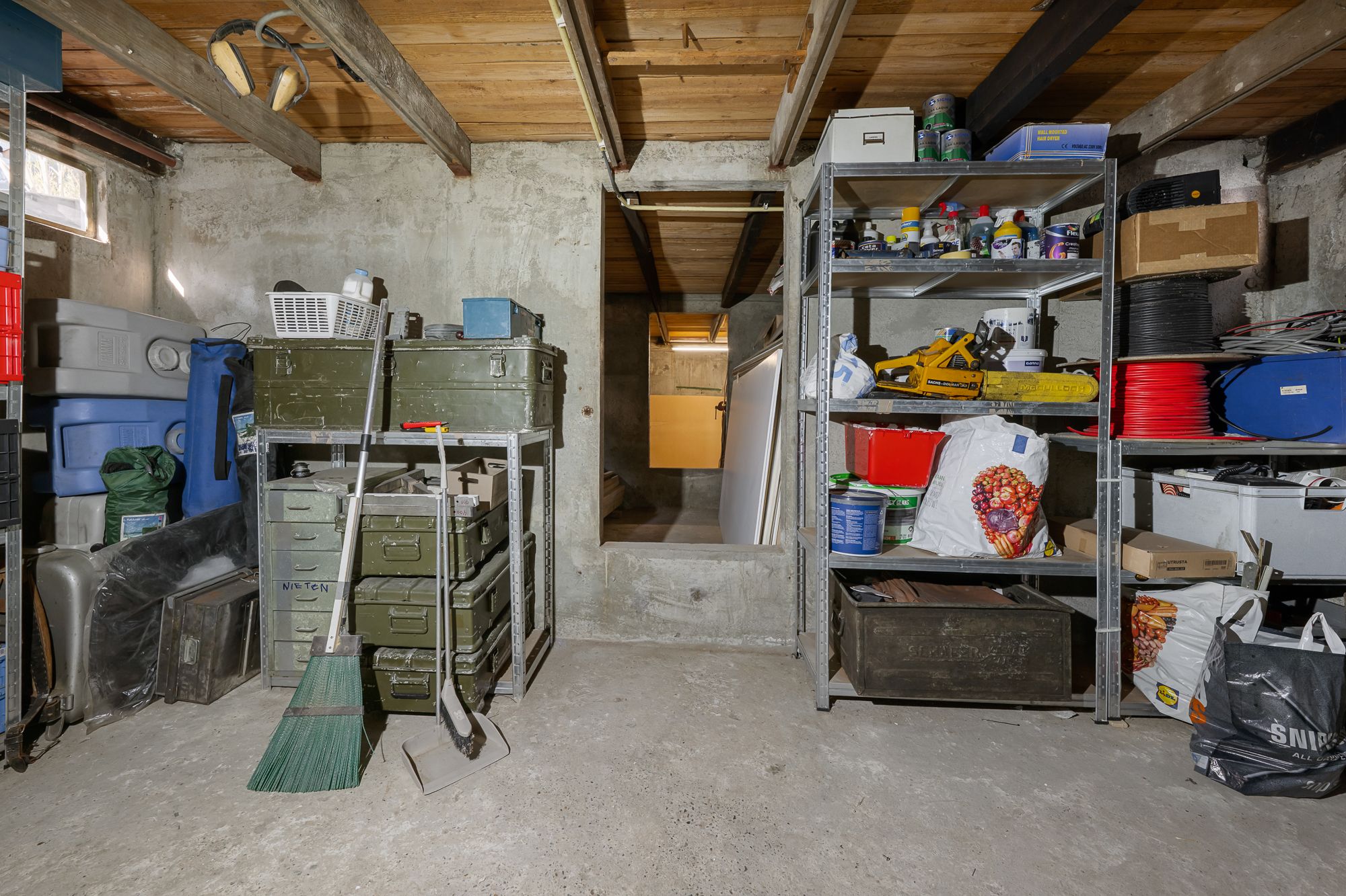 Photo 36 of Kalf R 18-ROOD