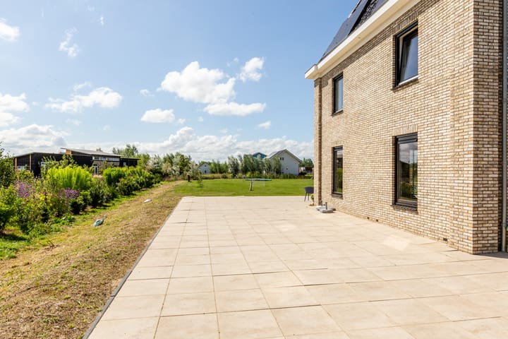 Photo 54 of Henry David Thoreaustraat 18