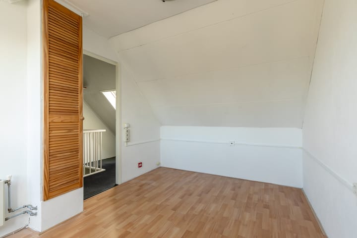 Foto 32 van Claverenbladstraat 77