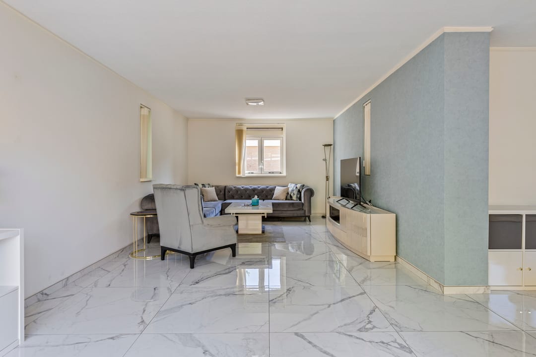 Photo 8 of Tielerwaard 119