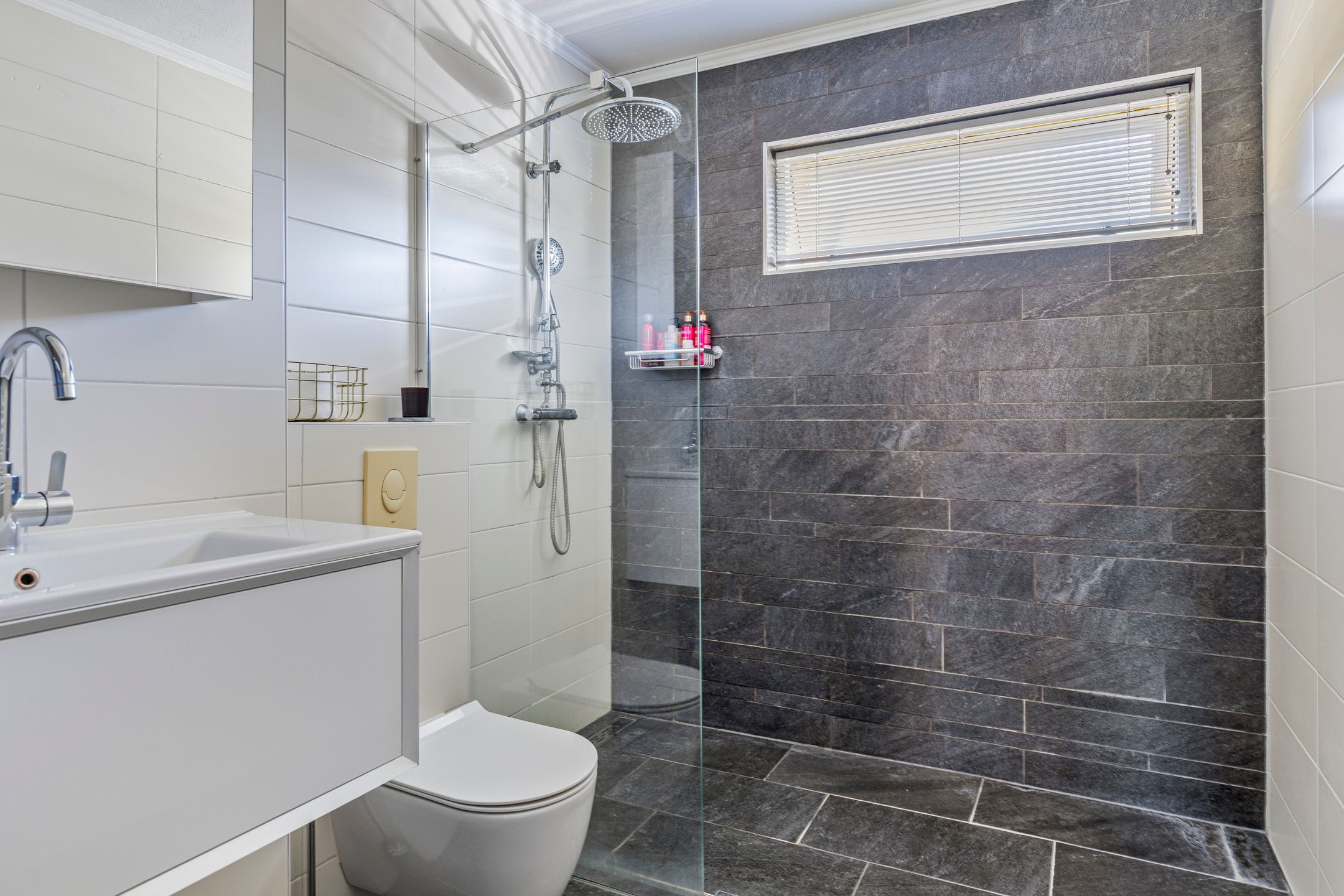 Photo 30 of Tielerwaard 119