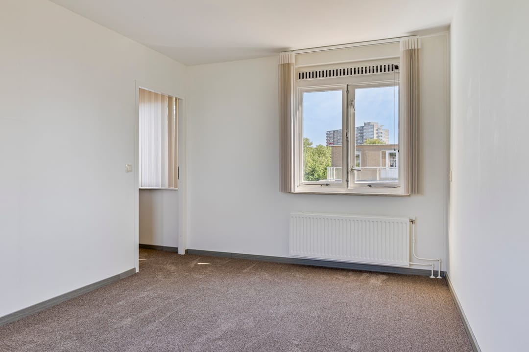 Photo 32 of Tielerwaard 119