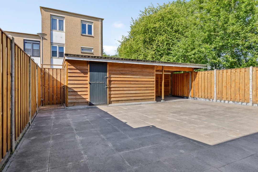 Photo 38 of Tielerwaard 119