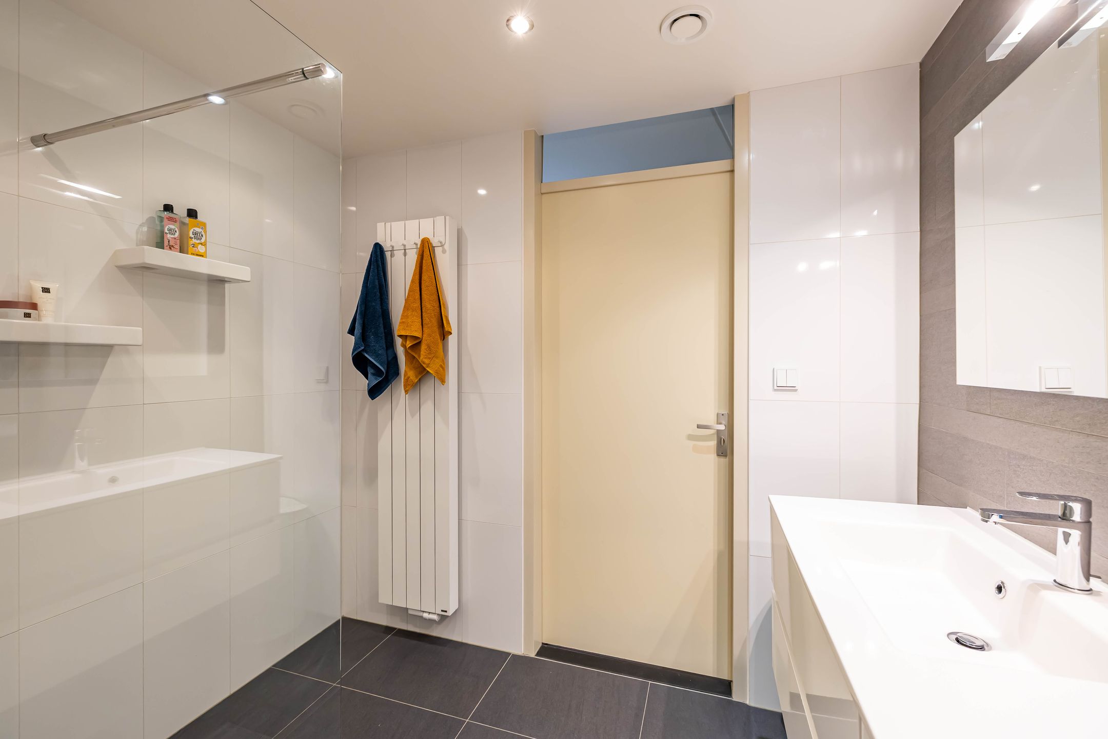 Foto 21 van Helperveste 22