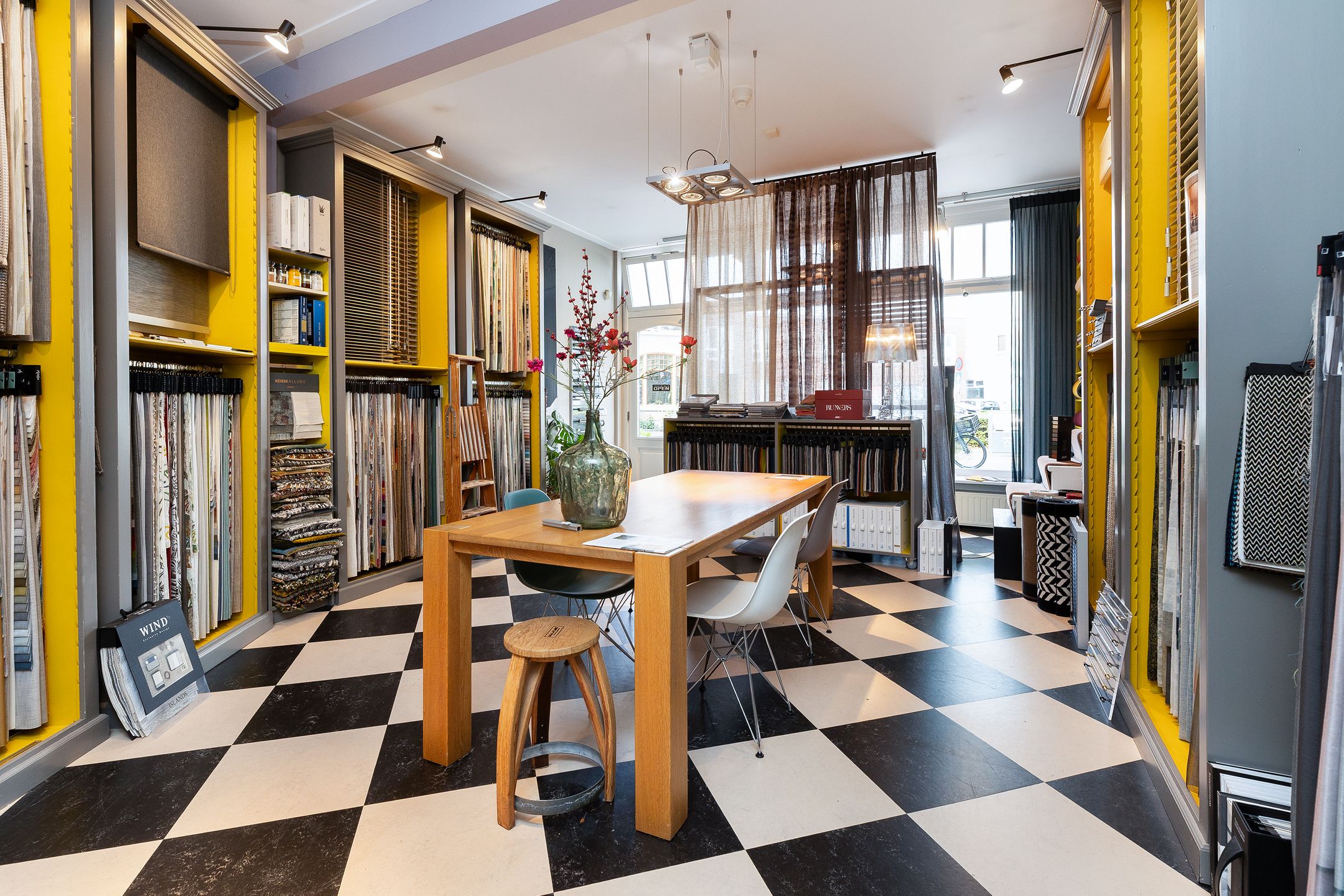 Photo 24 of Van Karnebeekstraat 91-A