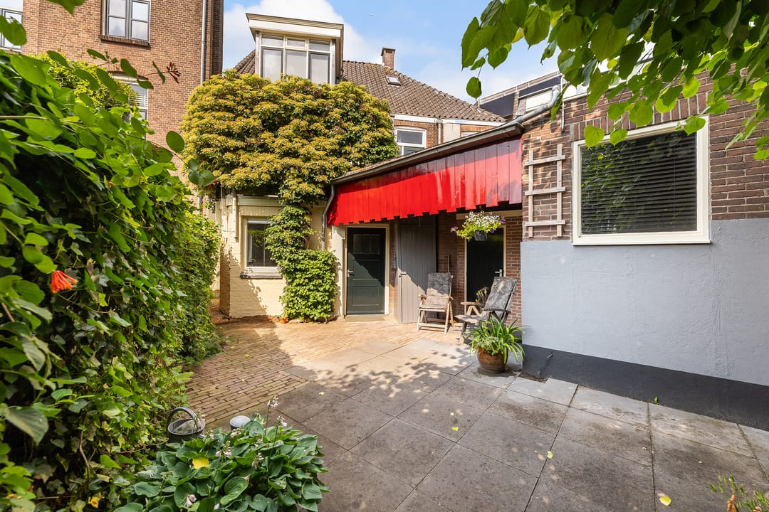 Photo 26 of Van Karnebeekstraat 91-A