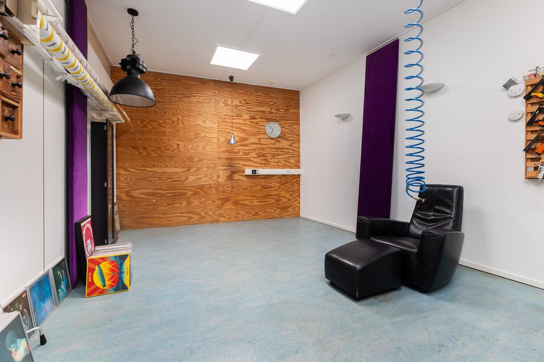 Photo 28 of Van Karnebeekstraat 91-A