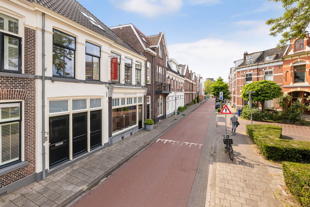 Photo 32 of Van Karnebeekstraat 91-A